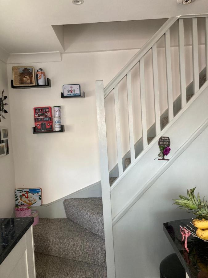 Cosy Twin Room With Private Bathroom Faversham Exteriör bild