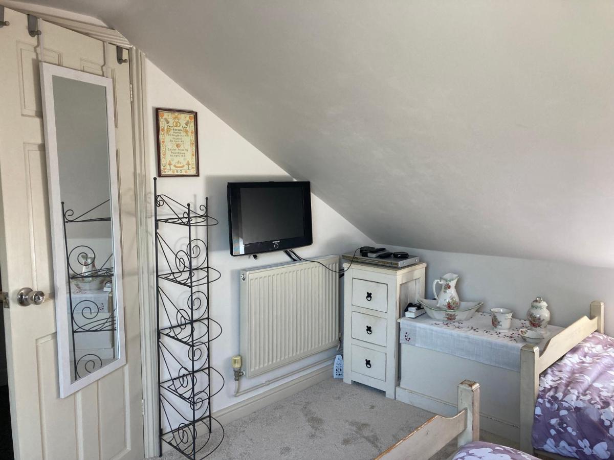 Cosy Twin Room With Private Bathroom Faversham Exteriör bild
